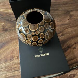 Indoor wooden mosaic vase with black resin